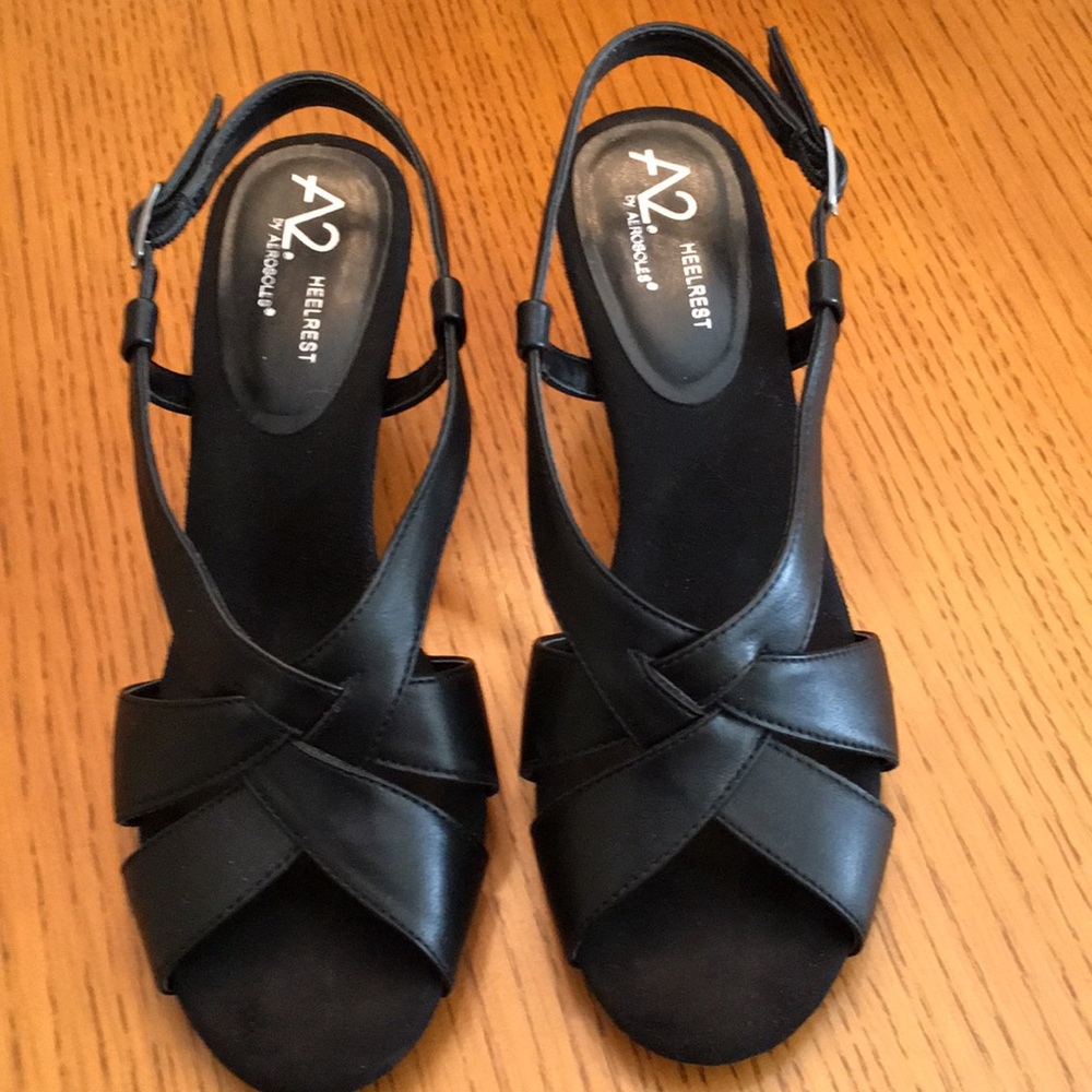 New shoes by Aerosoles. Size 8.5, never worn but Aerosol shoes are super comfy!